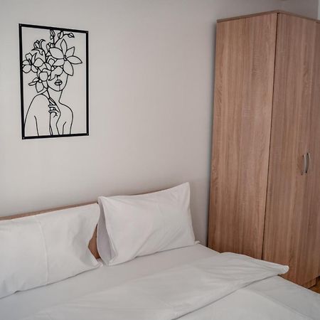 Darki Apartments 4 - Very Central 100 Square Meters,Two Bedrooms,Free Parking Ochryda Zewnętrze zdjęcie